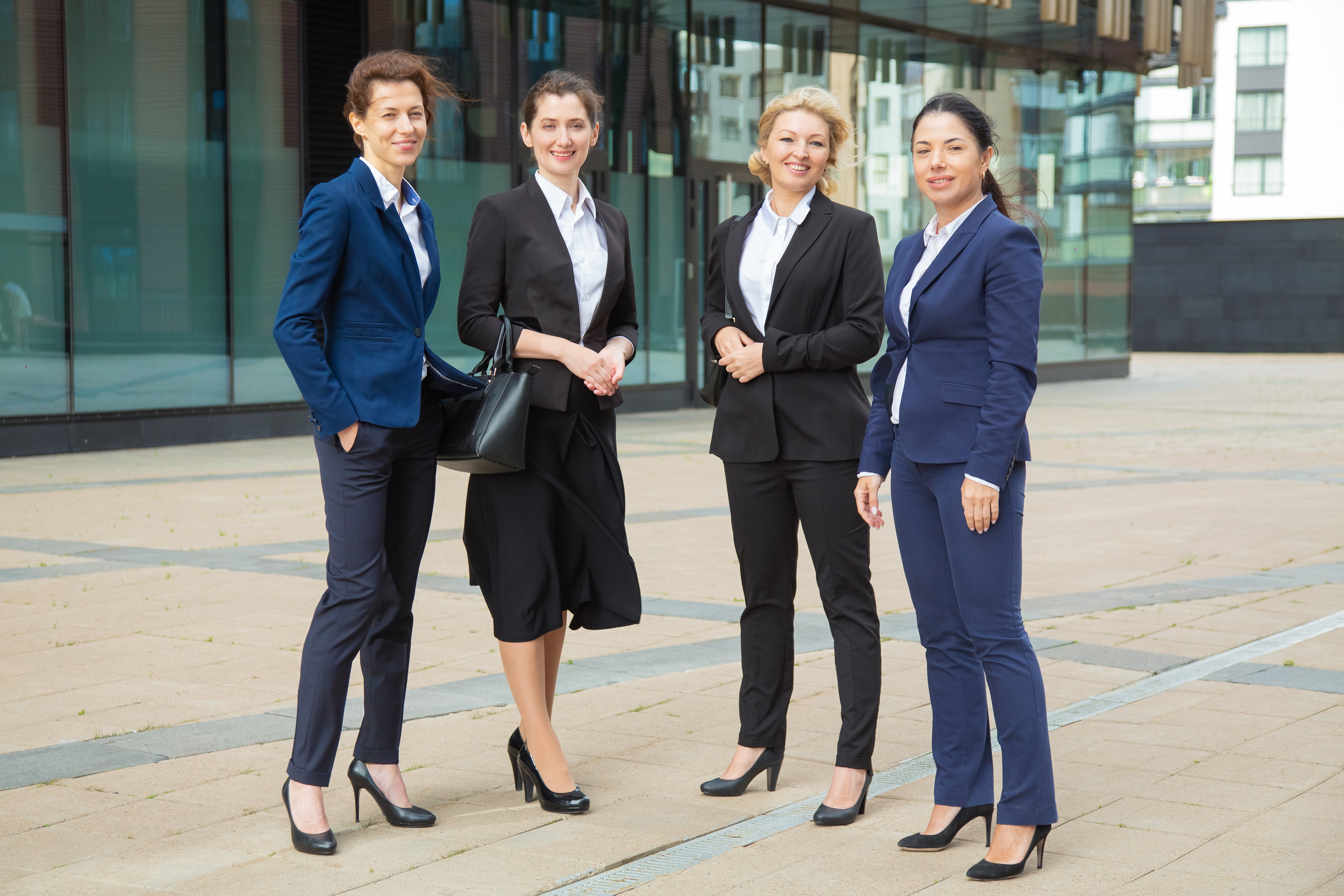 Professional Uniforms in Dubai: Elevating Workplace Identity and Performance